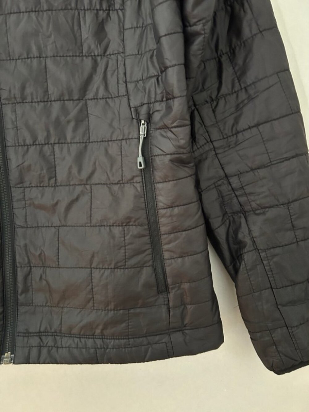 puffer jacket size S - Picture 2 of 4